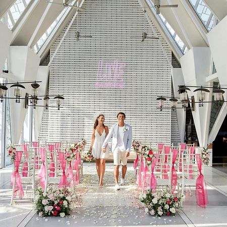 Hotel Aloft Bali Seminyak Esterno foto