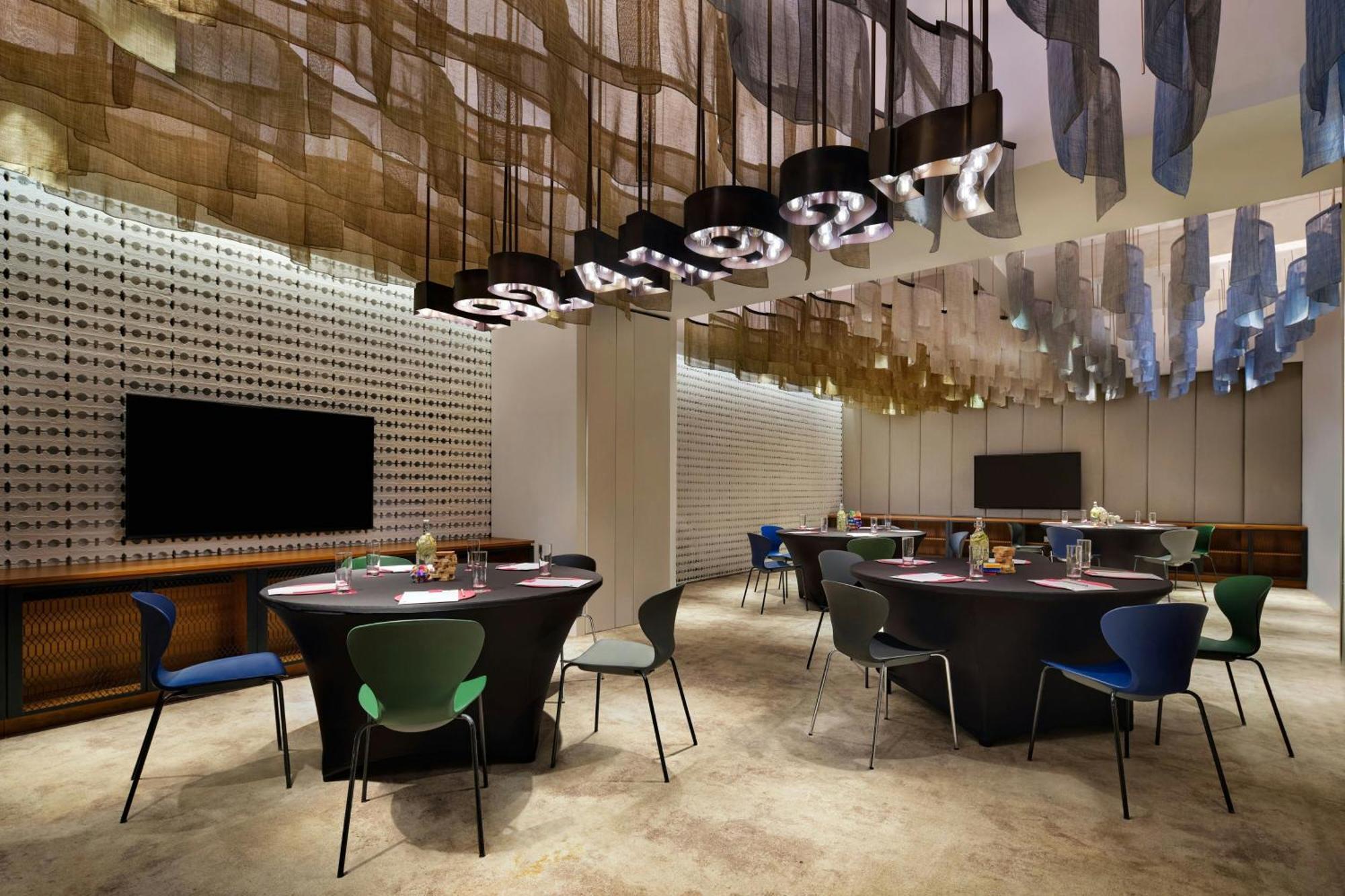 Hotel Aloft Bali Seminyak Esterno foto