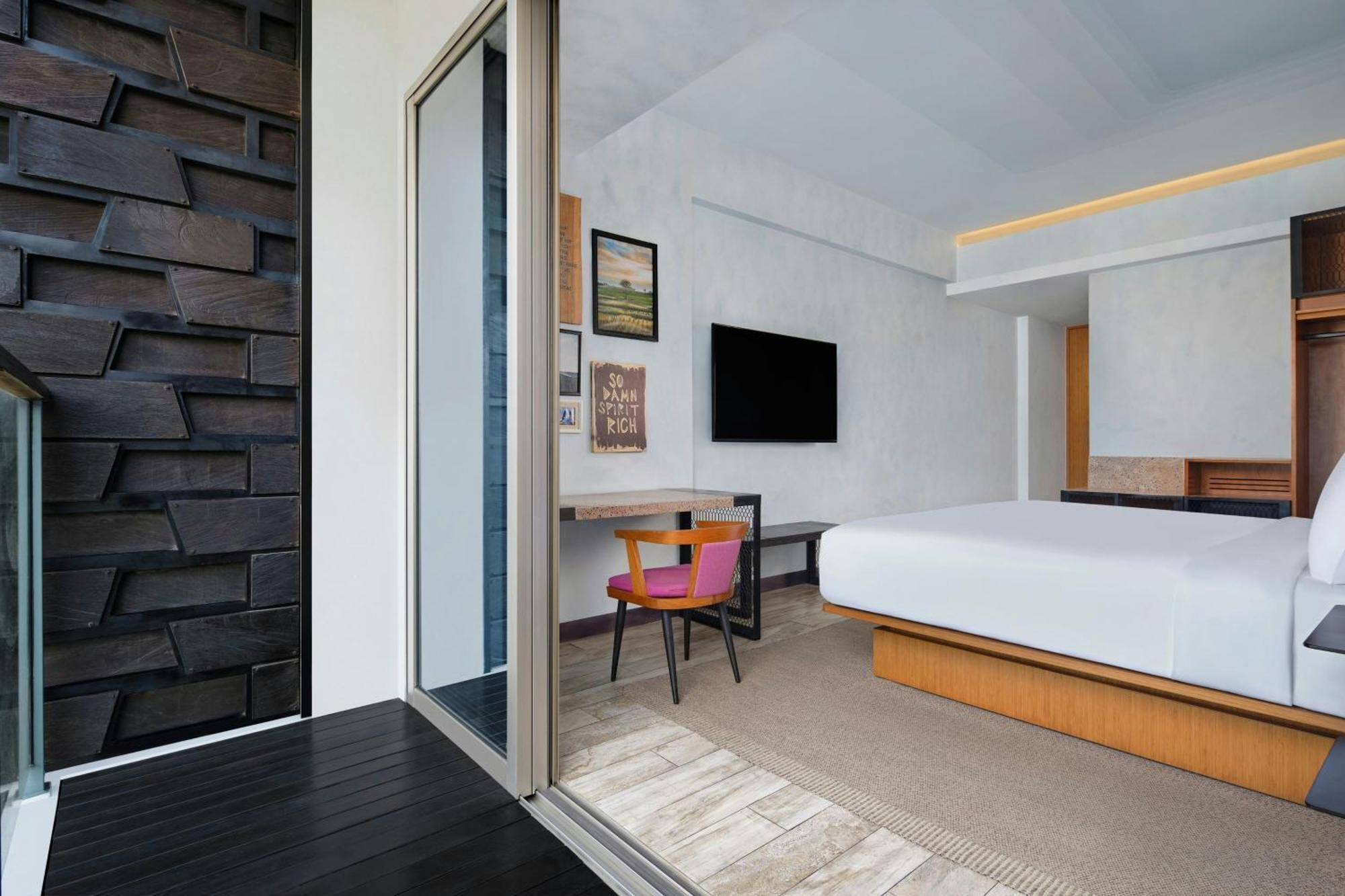 Hotel Aloft Bali Seminyak Esterno foto