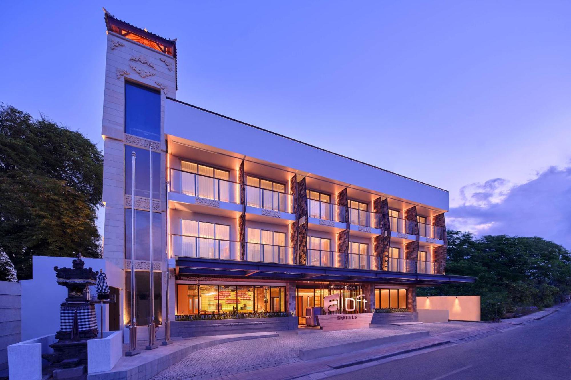 Hotel Aloft Bali Seminyak Esterno foto